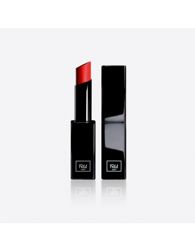 Rouge à lèvres fini brillant